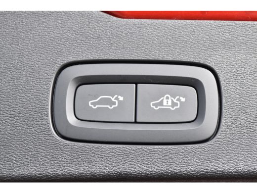 Volvo  V60 2.0 B3 Core | Uniek! | Leder | Adap. Cruise | LageKM!! ActivLease financial lease