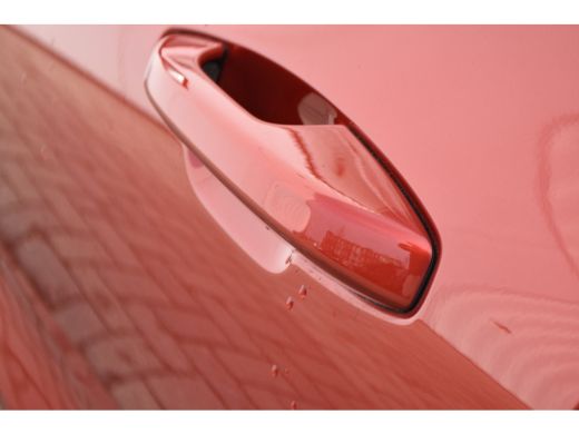 Volvo  V60 2.0 B3 Core | Uniek! | Leder | Adap. Cruise | LageKM!! ActivLease financial lease