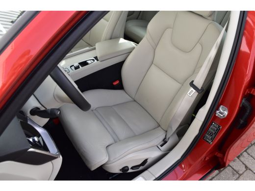 Volvo  V60 2.0 B3 Core | Uniek! | Leder | Adap. Cruise | LageKM!! ActivLease financial lease