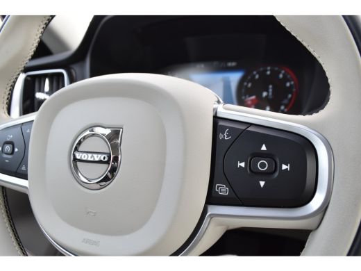 Volvo  V60 2.0 B3 Core | Uniek! | Leder | Adap. Cruise | LageKM!! ActivLease financial lease