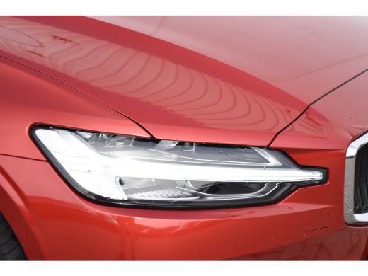 Volvo  V60 2.0 B3 Core | Uniek! | Leder | Adap. Cruise | LageKM!! ActivLease financial lease