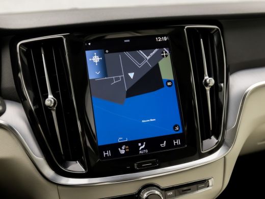 Volvo  V60 2.0 B3 Inscription Sport 177Pk Automaat (APPLE CARPLAY, LEDER, 20'' LM VELGEN, STUUR/STOELVERWARM... ActivLease financial lease