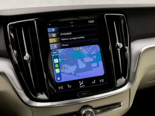 Volvo  V60 2.0 B3 Inscription Sport 177Pk Automaat (APPLE CARPLAY, LEDER, 20'' LM VELGEN, STUUR/STOELVERWARM... ActivLease financial lease