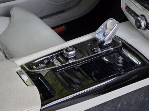 Volvo  V60 2.0 T6 Recharge AWD Inscription | Trekhaak | 360 Camera | Harman/Kardon | Pano | Adaptive Cruise ActivLease financial lease