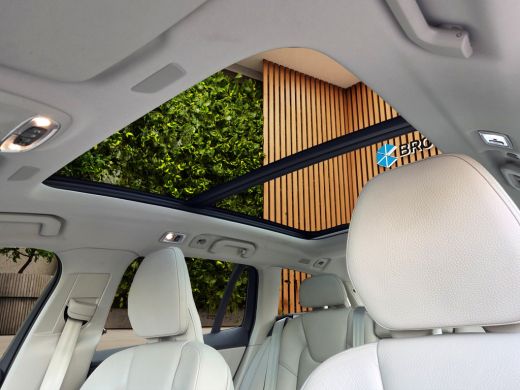 Volvo  V60 2.0 T6 Recharge AWD Inscription | Trekhaak | 360 Camera | Harman/Kardon | Pano | Adaptive Cruise ActivLease financial lease