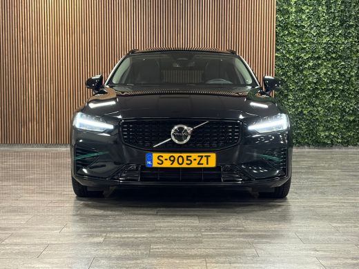 Volvo  V60 T6 AWD Recharge Plus Dark | Schuifdak | Trekhaak | Adaptieve Cruise Control | Stoelverwarming voo... ActivLease financial lease