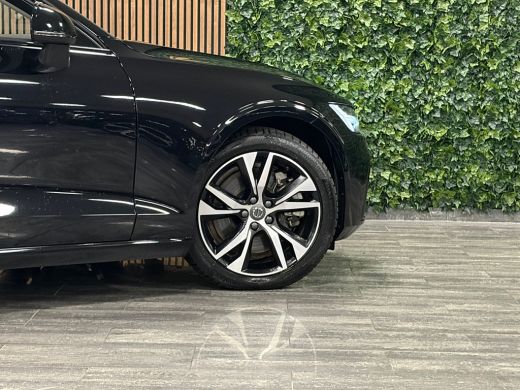 Volvo  V60 T6 AWD Recharge Plus Dark | Schuifdak | Trekhaak | Adaptieve Cruise Control | Stoelverwarming voo... ActivLease financial lease