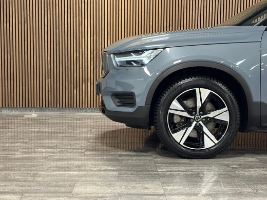 Volvo  XC40 Recharge 70 kWh | All Season Banden | 95% SoH | Stoel en Stuurwielverwarming | Parkeercamera | Le... ActivLease financial lease
