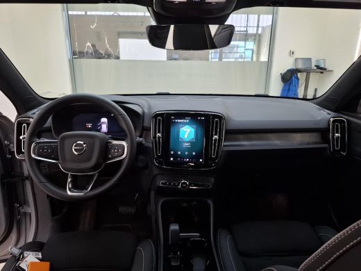 Volvo  XC40 Single Motor Extended Range Plus 82 kWh | Trekhaak | PDC V+A en Camera | Stoel + Stuurverwarming ... ActivLease financial lease