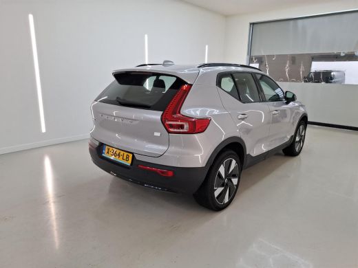 Volvo  XC40 Single Motor Extended Range Plus 82 kWh | Trekhaak | PDC V+A en Camera | Stoel + Stuurverwarming ... ActivLease financial lease