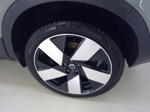 Volvo  XC40 Single Motor Extended Range Ultimate 82 kWh | Trekhaak | Panoramadak | Extra Getint Glas | PDC V+... ActivLease financial lease