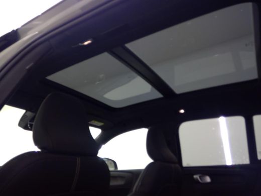 Volvo  XC40 Single Motor Extended Range Ultimate 82 kWh | Trekhaak | Panoramadak | Extra Getint Glas | PDC V+... ActivLease financial lease