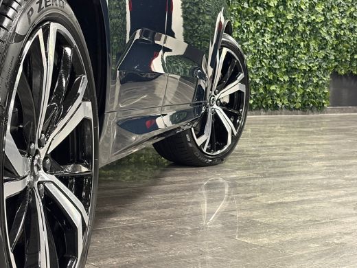 Volvo  XC60 T8 AWD Recharge Ultra Dark | Luchtvering | Trekhaak | 360 Camera | Head-Up Display | 455pk | Harm... ActivLease financial lease