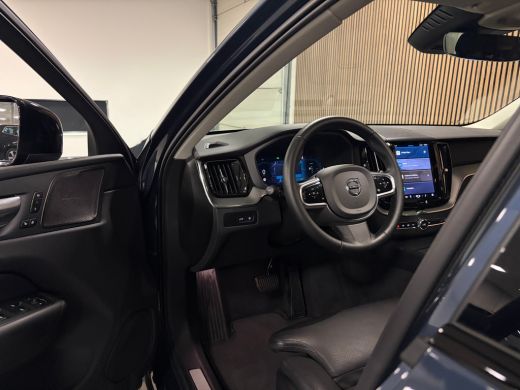 Volvo  XC60 T8 AWD Recharge Ultra Dark | Luchtvering | Trekhaak | 360 Camera | Head-Up Display | 455pk | Harm... ActivLease financial lease
