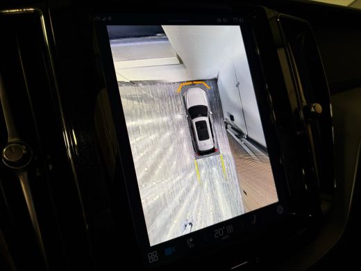 Volvo  XC60 T8 AWD Recharge Ultra Dark | Luchtvering | Trekhaak | 360 Camera | Head-Up Display | 455pk | Harm... ActivLease financial lease