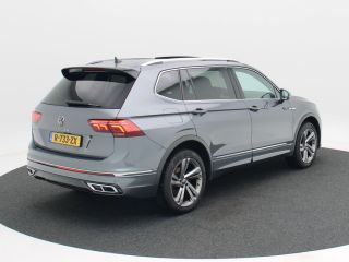 Volkswagen Tiguan Allspace 1.5 TSi 150 Pk Automaat R-Line Business+ 7 Pers | Panorama Dak | Stoel/Stuur Verwarming | Camera ...