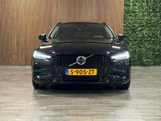Volvo  V60 T6 AWD Recharge Plus Dark | Schuifdak | Trekhaak | Adaptieve Cruise Control | Stoelverwarming voo...