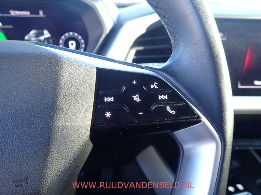 Audi Q4 e-tron 40 Edition 77 kWh / SOH 90% /  TREKHAAK / CARPLAY / ACC / CAMERA ActivLease financial lease