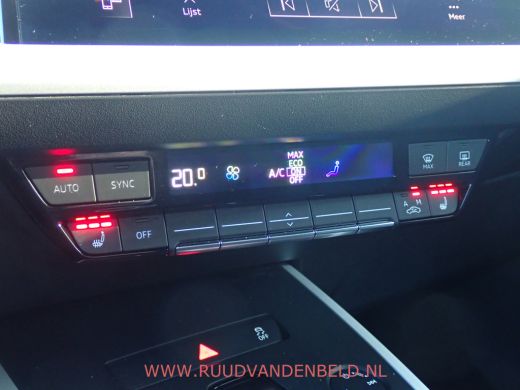 Audi Q4 e-tron 40 Edition 77 kWh / SOH 90% /  TREKHAAK / CARPLAY / ACC / CAMERA ActivLease financial lease