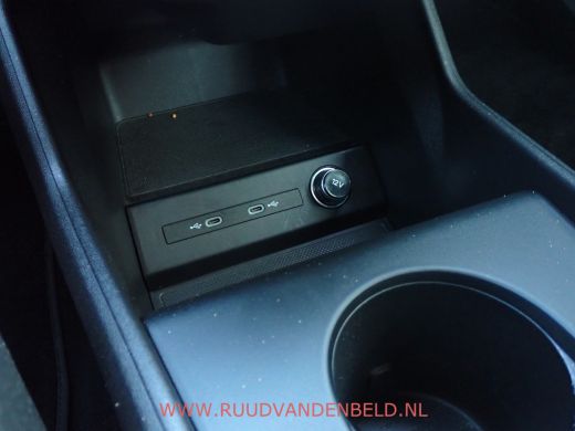 Audi Q4 e-tron 40 Edition 77 kWh / SOH 90% /  TREKHAAK / CARPLAY / ACC / CAMERA ActivLease financial lease