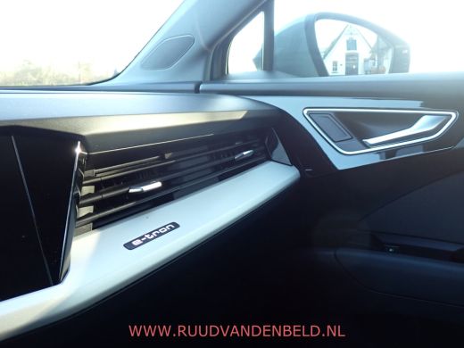 Audi Q4 e-tron 40 Edition 77 kWh / SOH 90% /  TREKHAAK / CARPLAY / ACC / CAMERA ActivLease financial lease