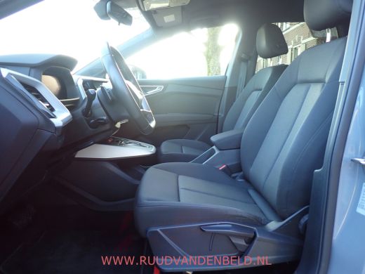 Audi Q4 e-tron 40 Edition 77 kWh / SOH 90% /  TREKHAAK / CARPLAY / ACC / CAMERA ActivLease financial lease