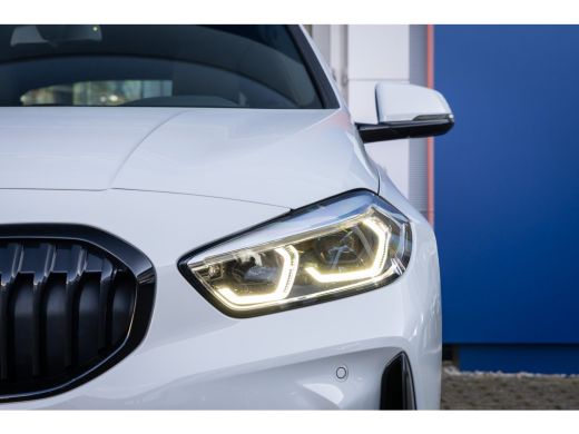 BMW 1 Serie 118i Business Edition | M pakket | Pano | Apple Carplay/Android Auto | Stoel verwarming | Clima |... ActivLease financial lease