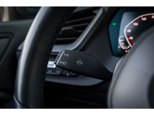 BMW 1 Serie 118i Business Edition | M pakket | Pano | Apple Carplay/Android Auto | Stoel verwarming | Clima |... ActivLease financial lease