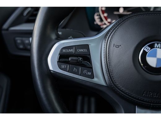 BMW 1 Serie 118i Business Edition | M pakket | Pano | Apple Carplay/Android Auto | Stoel verwarming | Clima |... ActivLease financial lease