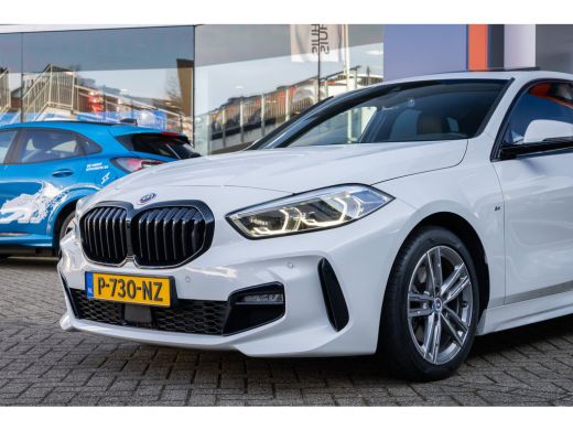 BMW 1 Serie 118i Business Edition | M pakket | Pano | Apple Carplay/Android Auto | Stoel verwarming | Clima |... ActivLease financial lease
