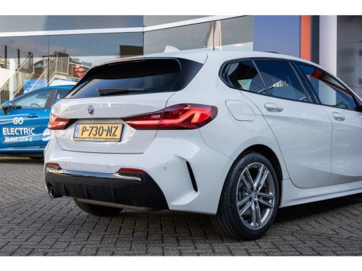 BMW 1 Serie 118i Business Edition | M pakket | Pano | Apple Carplay/Android Auto | Stoel verwarming | Clima |... ActivLease financial lease
