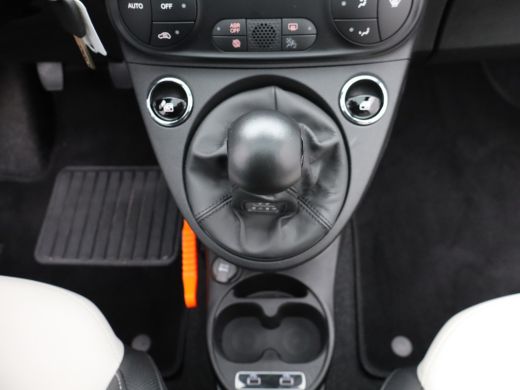 Fiat 500 1.0 Hybrid Dolcevita | Airco | Airco (automatisch) | Bandenspanningscontrolesysteem ActivLease financial lease