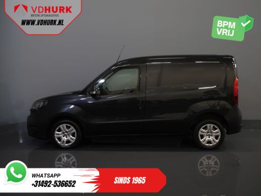 Fiat Dobl&ograve; Cargo 1.6 MJ 105 pk NL Auto/ 3Pers./ Airco/ Navi/ Cruise/ DAB/ Trekhaak ActivLease financial lease