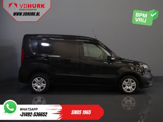 Fiat Dobl&ograve; Cargo 1.6 MJ 105 pk NL Auto/ 3Pers./ Airco/ Navi/ Cruise/ DAB/ Trekhaak ActivLease financial lease