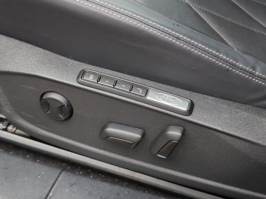 Ford Explorer Premium Extended Range RWD 77 kWh 286pk | Pano | Head-up | Massage | Adap. Cruise | Achteruitrijc... ActivLease financial lease