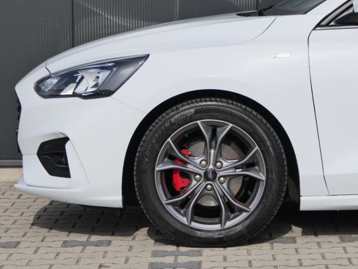 Ford Focus 1.0 EcoBoost 155pk Hybrid ST Line X | Adaptive Cruise | Winterpack | LED | DAB | Camera | CarPlay... ActivLease financial lease