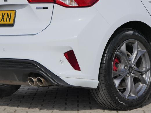 Ford Focus 1.0 EcoBoost 155pk Hybrid ST Line X | Adaptive Cruise | Winterpack | LED | DAB | Camera | CarPlay... ActivLease financial lease