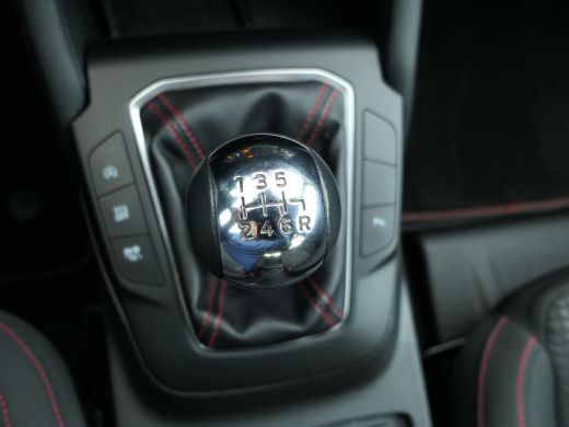 Ford Focus 1.0 EcoBoost 155pk Hybrid ST Line X | Adaptive Cruise | Winterpack | LED | DAB | Camera | CarPlay... ActivLease financial lease