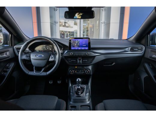 Ford Focus 1.0 EcoBoost Hybrid ST Line Business | Camera | Apple Carplay/Android Auto | Cruise adaptief | St... ActivLease financial lease