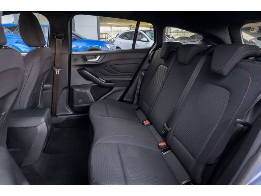 Ford Focus 1.0 EcoBoost Hybrid ST Line Business | Camera | Apple Carplay/Android Auto | Cruise adaptief | St... ActivLease financial lease