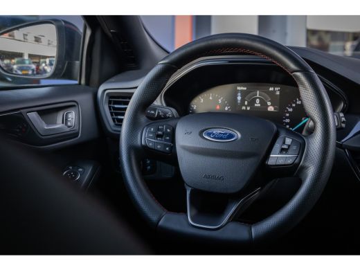 Ford Focus 1.0 EcoBoost Hybrid ST Line Business | Camera | Apple Carplay/Android Auto | Cruise adaptief | St... ActivLease financial lease