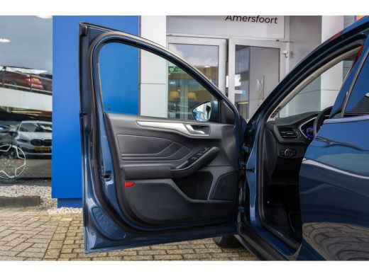 Ford Focus 1.0 EcoBoost Hybrid Titanium X | Trekhaak | Adaptief cruise control | Camera | Apple Carplay/Andr... ActivLease financial lease