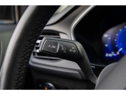 Ford Focus 1.0 EcoBoost Hybrid Titanium X | Trekhaak | Adaptief cruise control | Camera | Apple Carplay/Andr... ActivLease financial lease