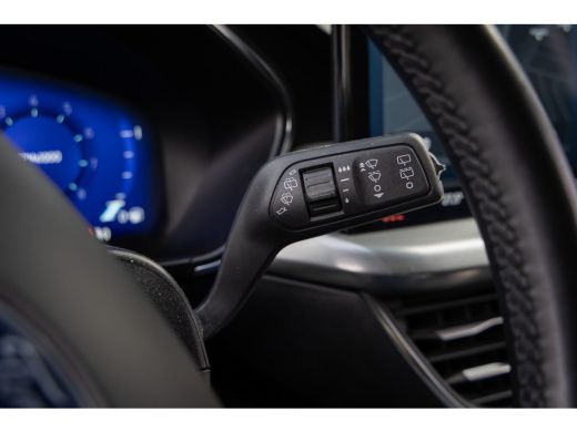 Ford Focus 1.0 EcoBoost Hybrid Titanium X | Trekhaak | Adaptief cruise control | Camera | Apple Carplay/Andr... ActivLease financial lease