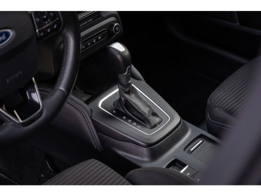 Ford Focus 1.0 EcoBoost Hybrid Titanium X | Trekhaak | Adaptief cruise control | Camera | Apple Carplay/Andr... ActivLease financial lease