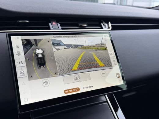 Land Rover Range Rover Evoque P270e AWD Dynamic Edition | Pano | Black Pack | 360gr Camera | 20 Inch | Cold Climate | Meridian ActivLease financial lease