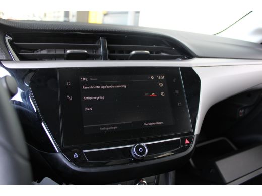 Opel Corsa 1.2 Edition | Apple carplay | 16` lichtmetalen velgen | Cruise control | Airco | ActivLease financial lease