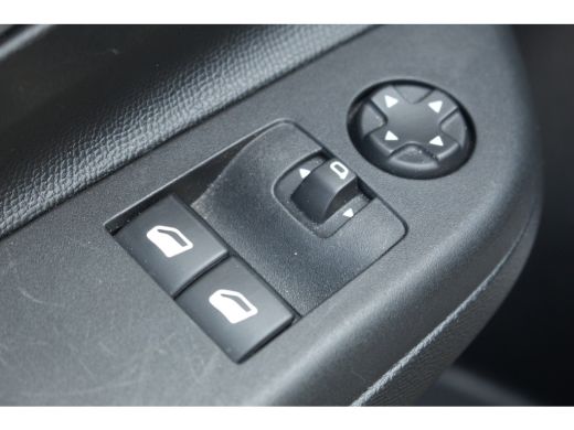 Opel Corsa 1.2 Edition | Cruise | DAB | Navi | Carplay | PDC | Airco | LMV | | Cruise | DAB | Navi | Carplay... ActivLease financial lease