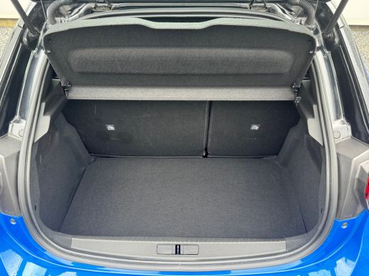 Opel Corsa 1.2 GS Line 100PK | Sport Stoelen | Airco | NAVI | Cruise | Sensor Achter | LED | 16" LMV ActivLease financial lease