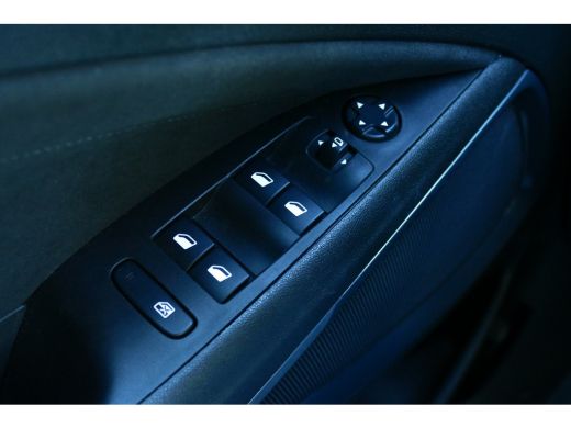 Opel Crossland 1.2 TURBO 110PK ULTIMATE | Achteruitrijcamera | Afwijkende dakkleur | Apple Carplay/Android Auto|... ActivLease financial lease